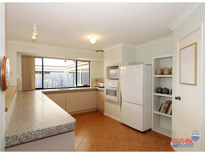 10 Mitchell Place, Two Rocks WA 6037