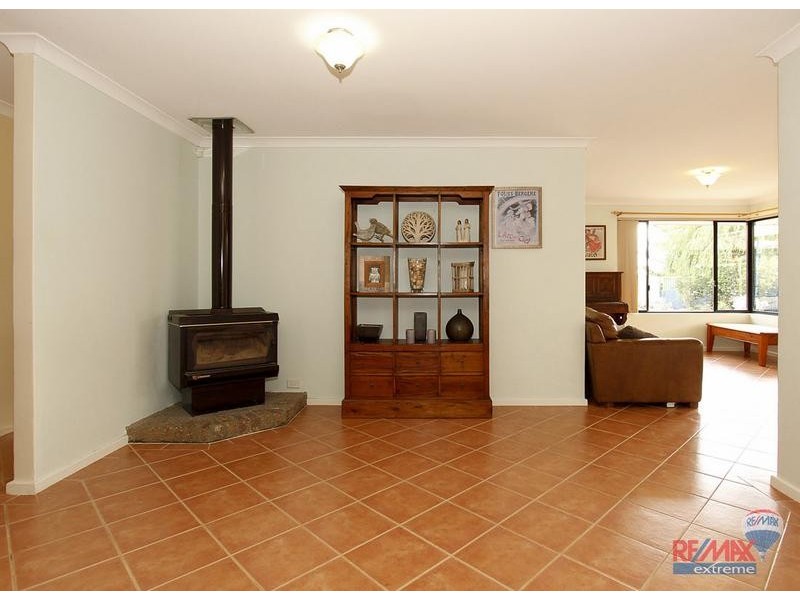 10 Mitchell Place, Two Rocks WA 6037