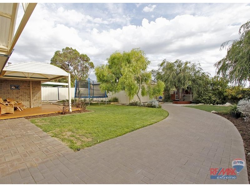 10 Mitchell Place, Two Rocks WA 6037