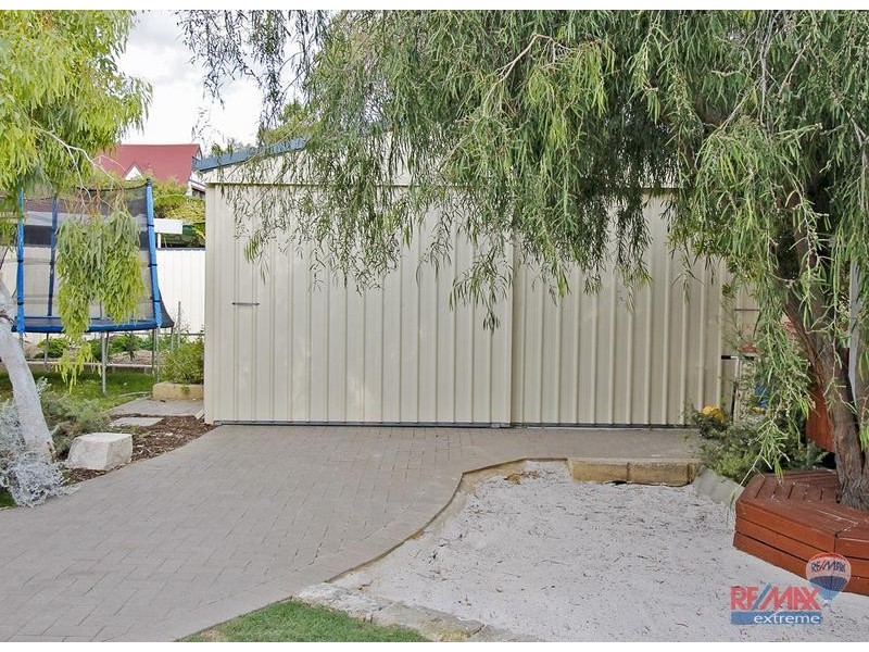 10 Mitchell Place, Two Rocks WA 6037