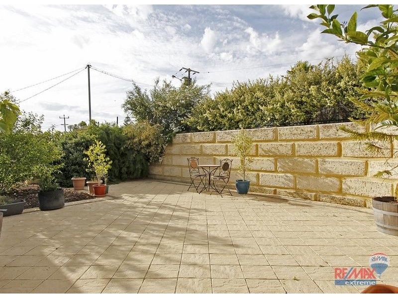 10 Mitchell Place, Two Rocks WA 6037