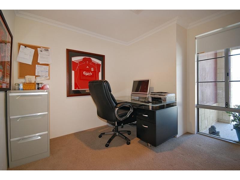 19 Coot Way, Tapping WA 6065