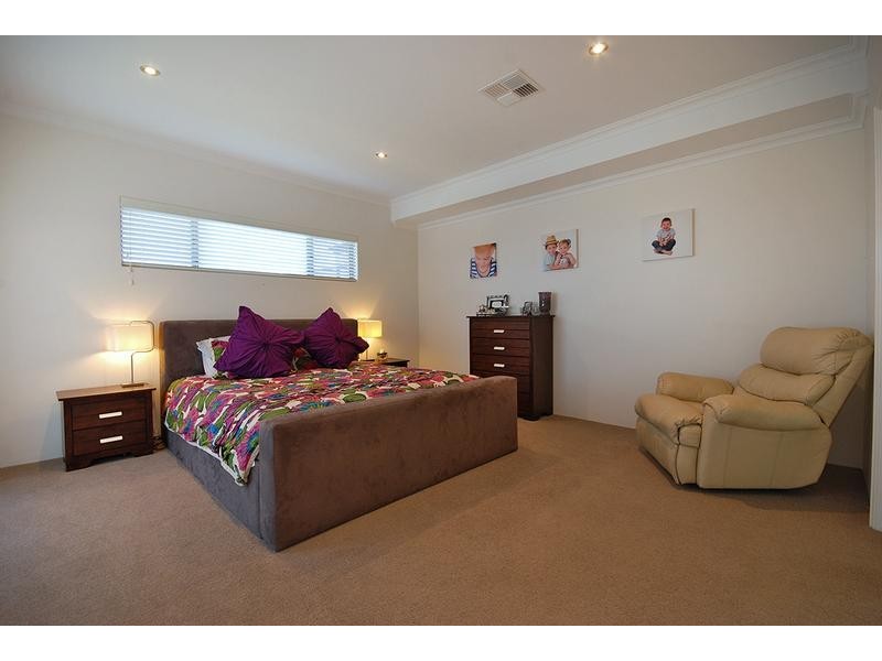 19 Coot Way, Tapping WA 6065