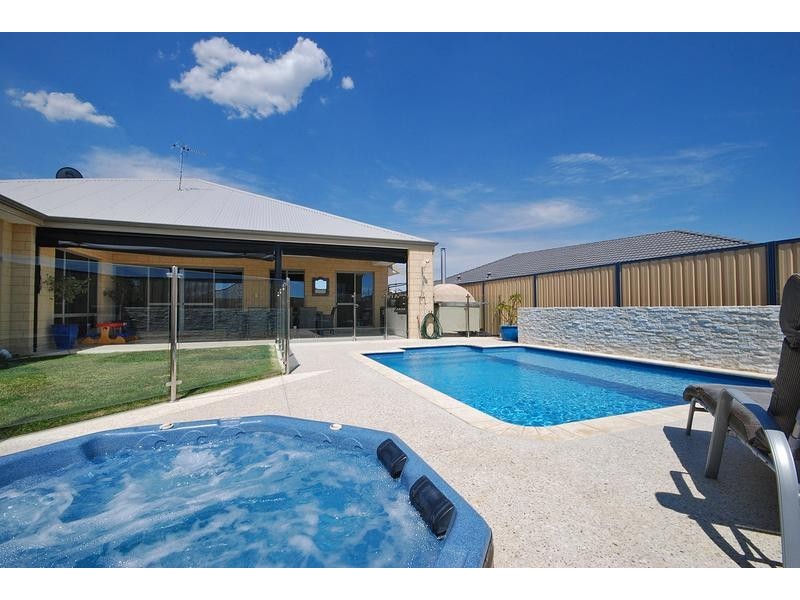 19 Coot Way, Tapping WA 6065