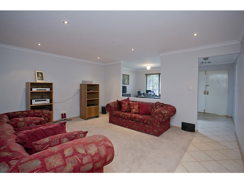 19 Rosedale Vista, Hocking WA 6065
