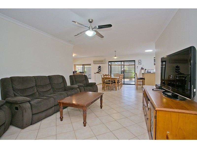 19 Rosedale Vista, Hocking WA 6065