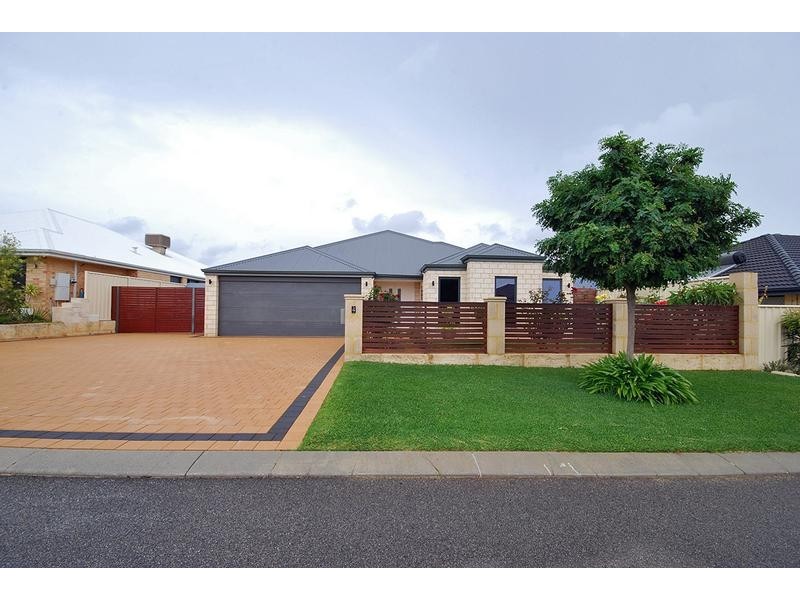4 Coolidge Gardens, Tapping WA 6065