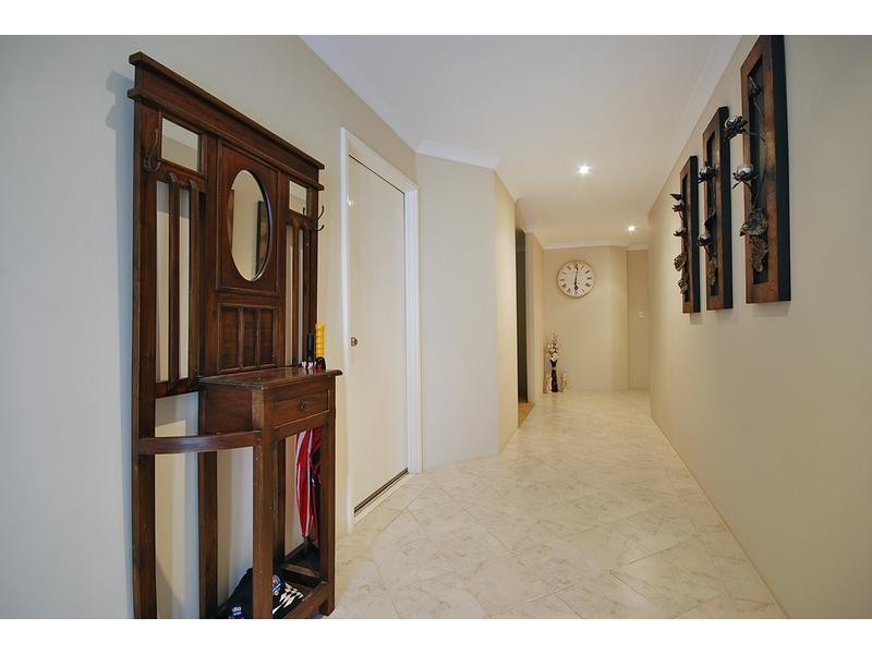 4 Coolidge Gardens, Tapping WA 6065