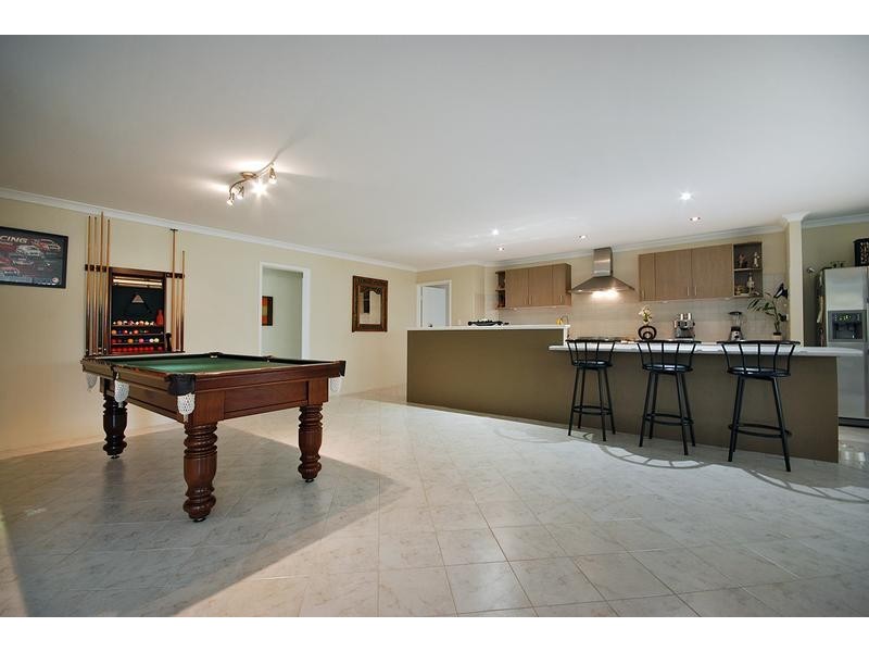4 Coolidge Gardens, Tapping WA 6065