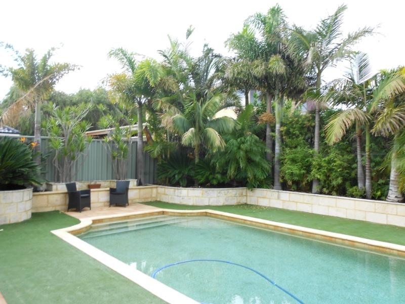 100 Flinders Avenue, Hillarys WA 6025