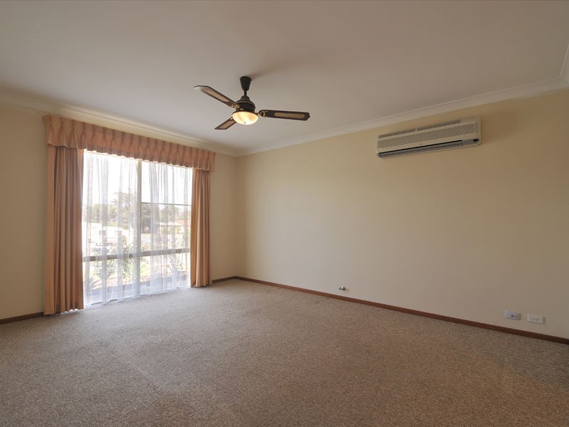 1A Merton Place, Kingsley WA 6026