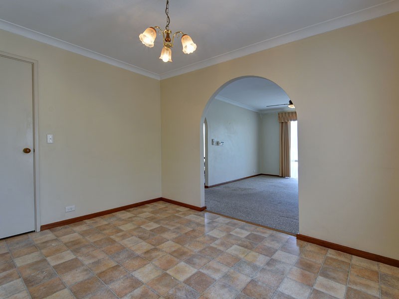 1A Merton Place, Kingsley WA 6026