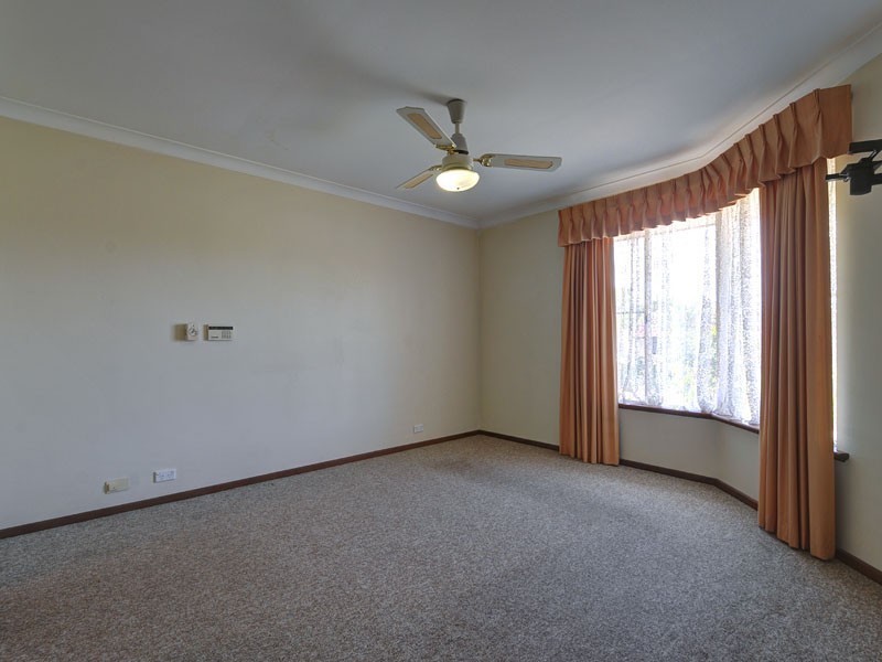 1A Merton Place, Kingsley WA 6026