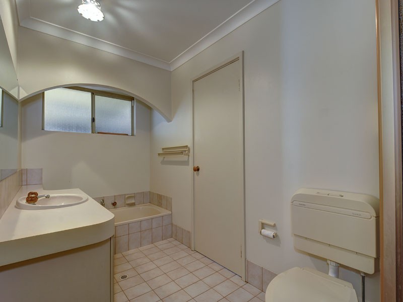 1A Merton Place, Kingsley WA 6026