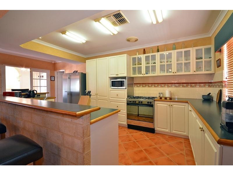 4 Ashburn Vista, Currambine WA 6028