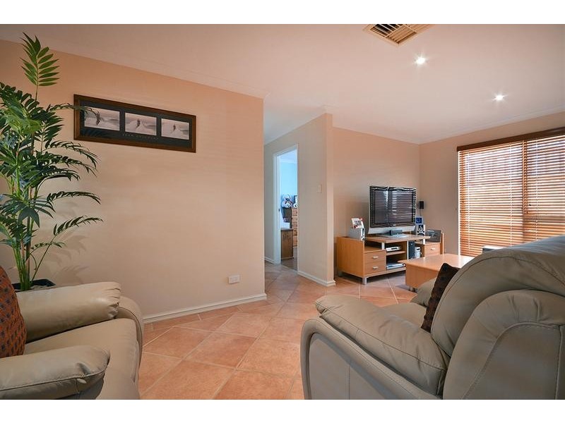 4 Ashburn Vista, Currambine WA 6028