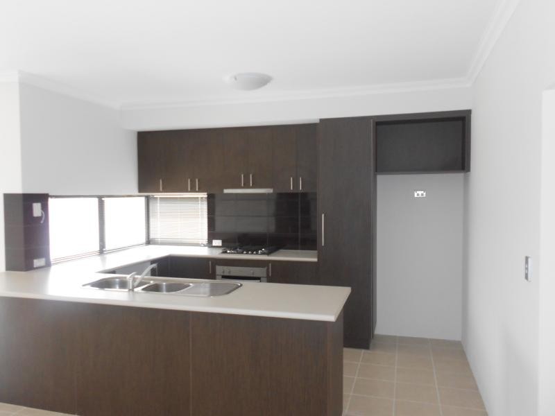 1/3 Titian Way, Tapping WA 6065