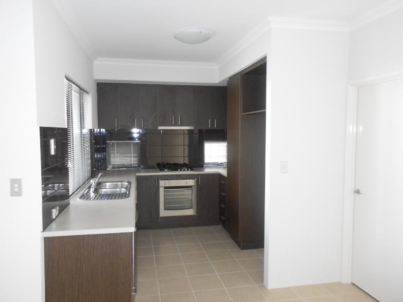 1/3 Titian Way, Tapping WA 6065