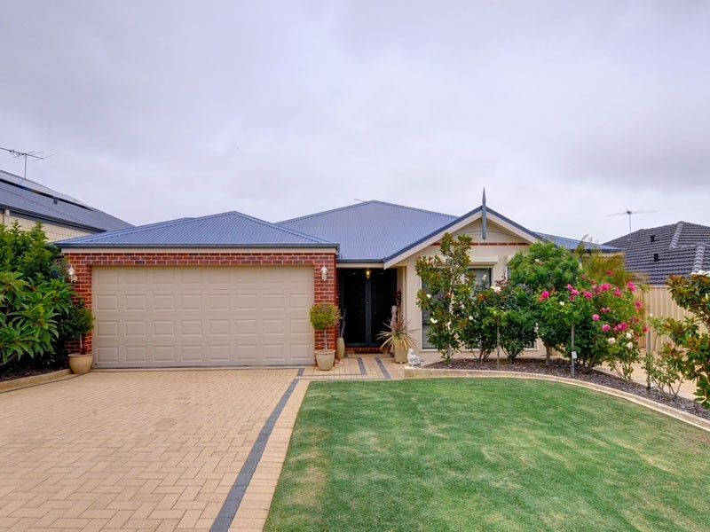 16 Higginsville Parade, Pearsall WA 6065