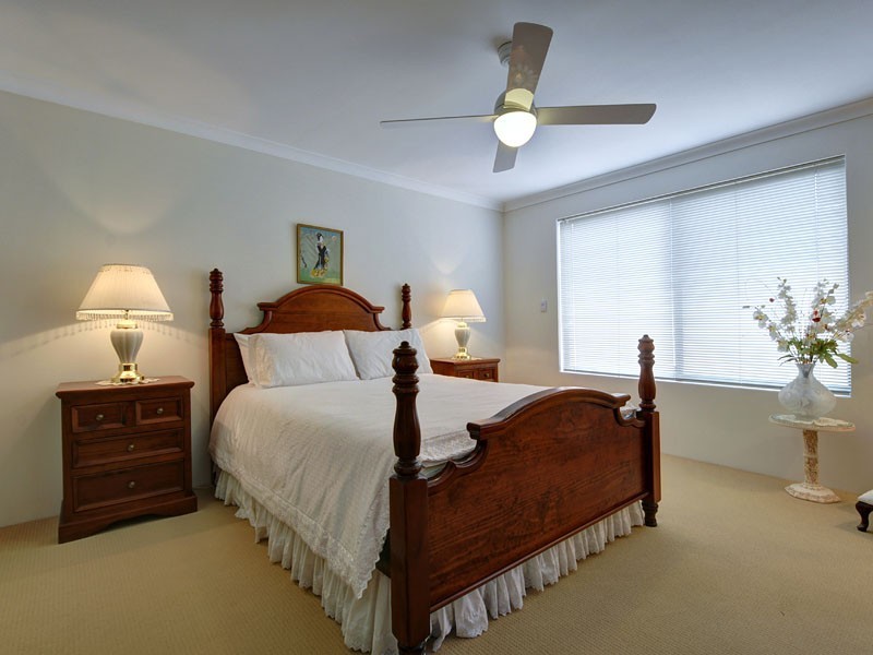 16 Higginsville Parade, Pearsall WA 6065