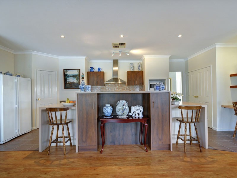 16 Higginsville Parade, Pearsall WA 6065