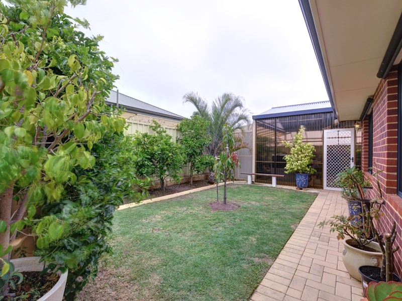 16 Higginsville Parade, Pearsall WA 6065