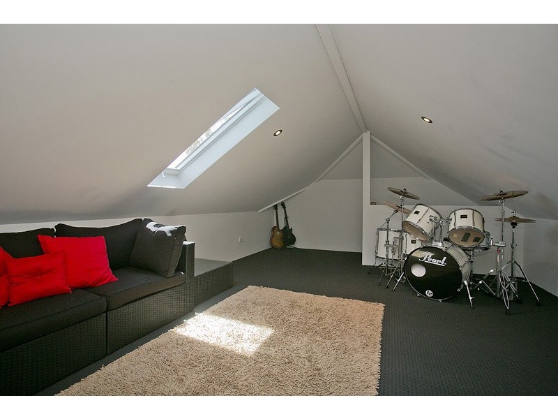 1 Voyager Link (SETTLED), Pearsall WA 6065