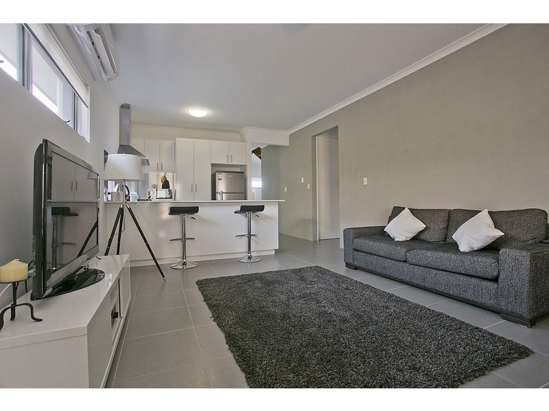 1 Voyager Link (SETTLED), Pearsall WA 6065