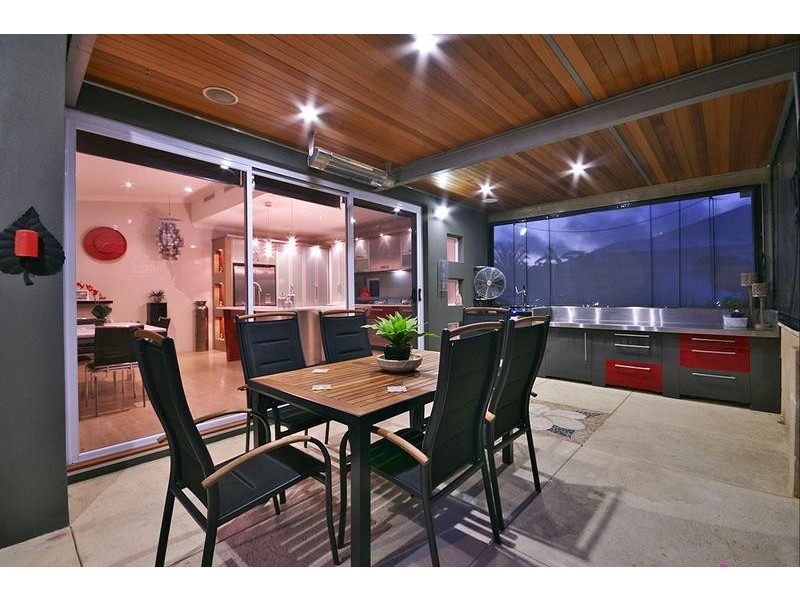 17 Belhaven Tce, Quinns Rocks WA 6030