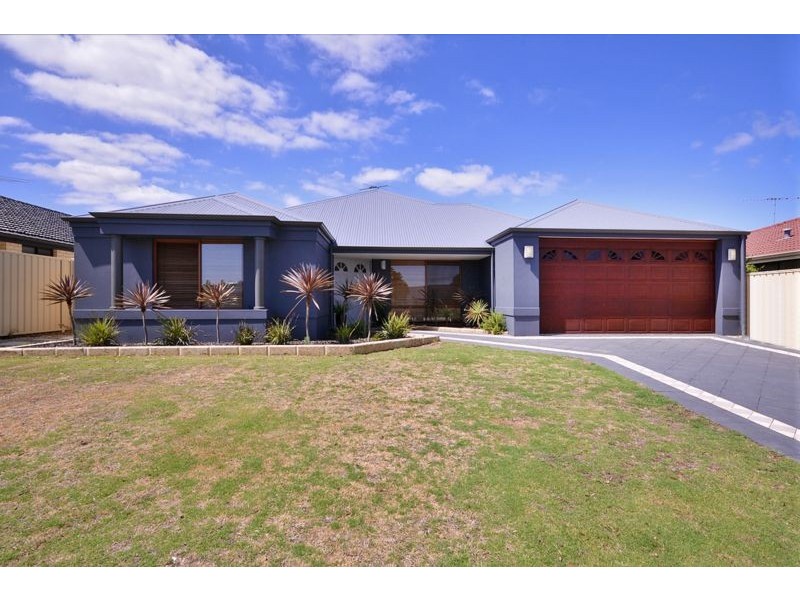 88 St Stephens Crescent, Tapping WA 6065