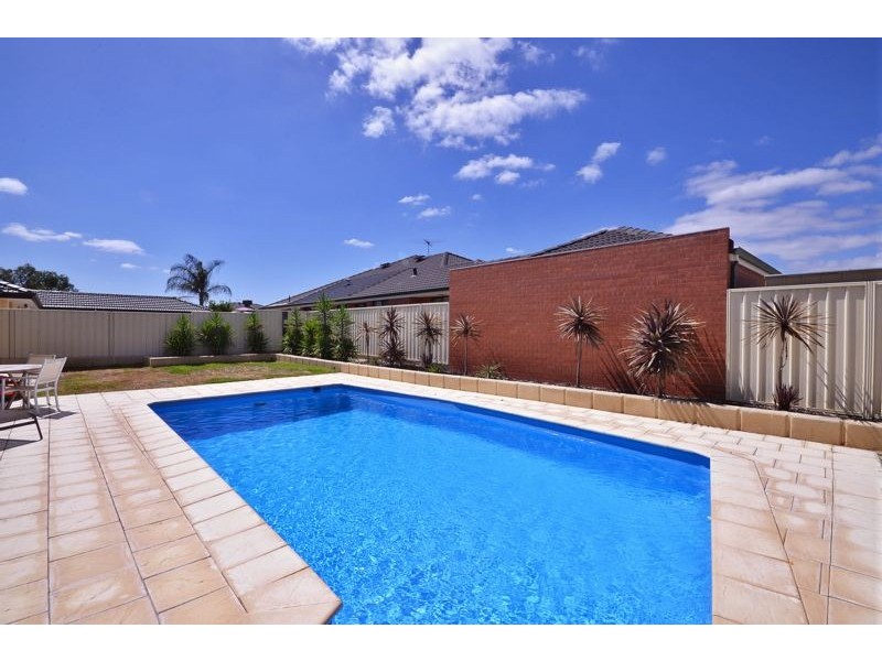 88 St Stephens Crescent, Tapping WA 6065