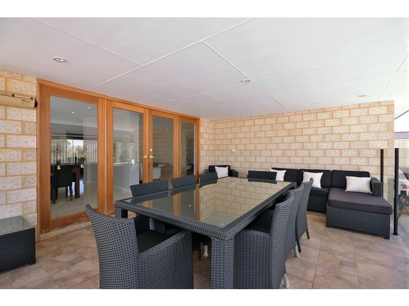 88 St Stephens Crescent, Tapping WA 6065