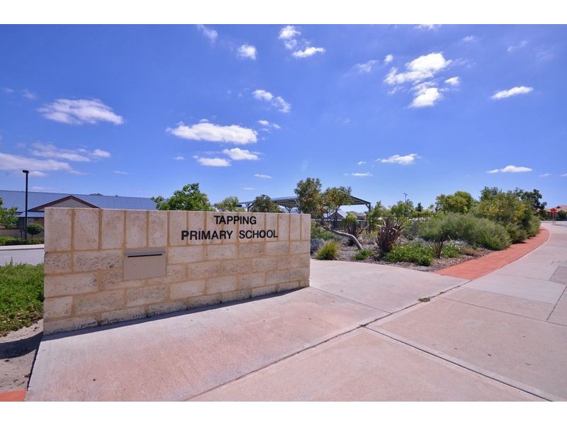 88 St Stephens Crescent, Tapping WA 6065