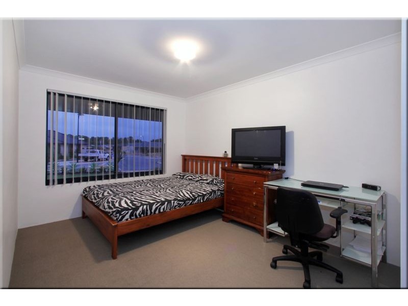 11 Oxted Link, Butler WA 6036