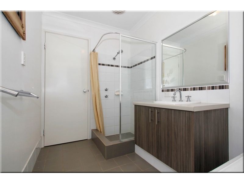 11 Oxted Link, Butler WA 6036