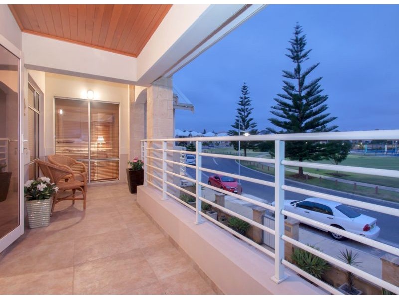 49 Amalfi Drive*, Hillarys WA 6025