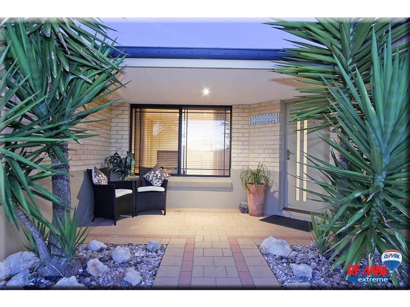 42 Ammanford Crescent, Butler WA 6036