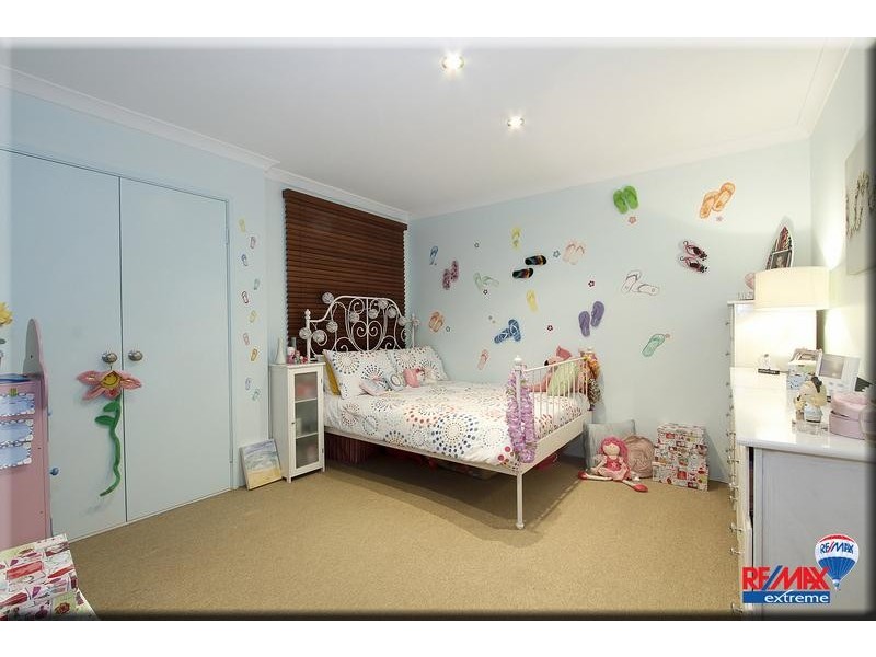 42 Ammanford Crescent, Butler WA 6036