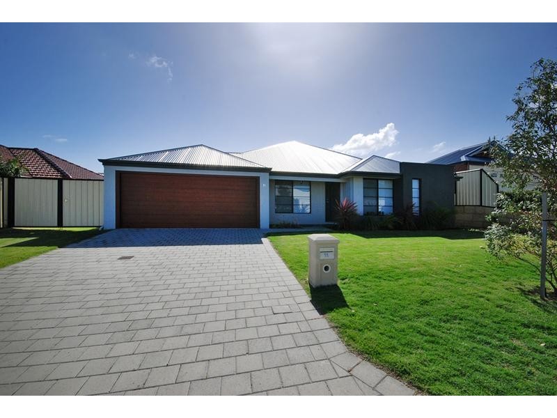 11 Salishan Street, Clarkson WA 6030