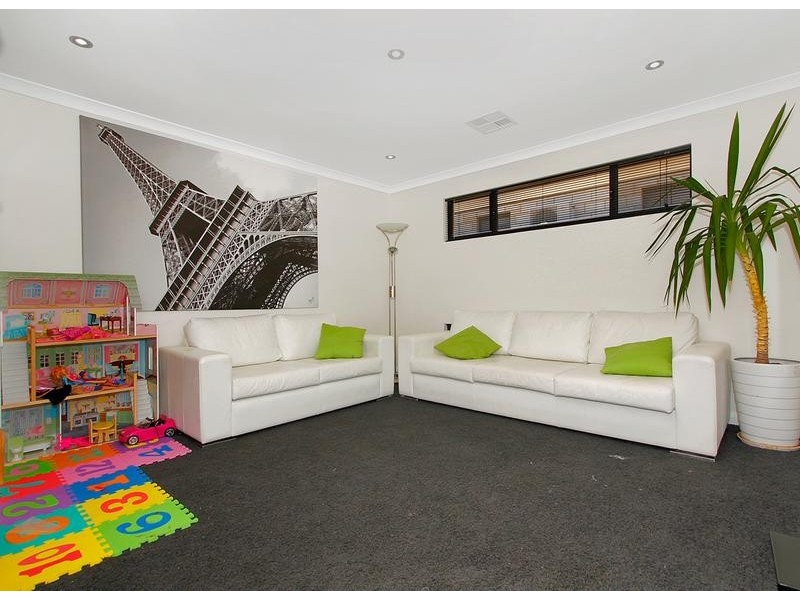 13 Solymar Circle, Burns Beach WA 6028