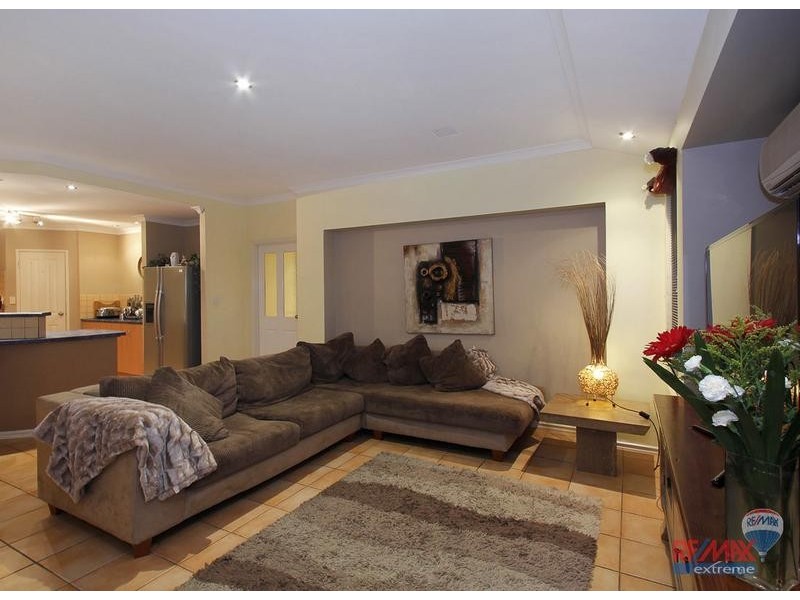 17 Bradman Drive, Butler WA 6036