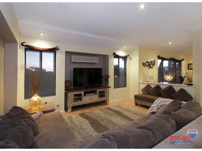 17 Bradman Drive, Butler WA 6036