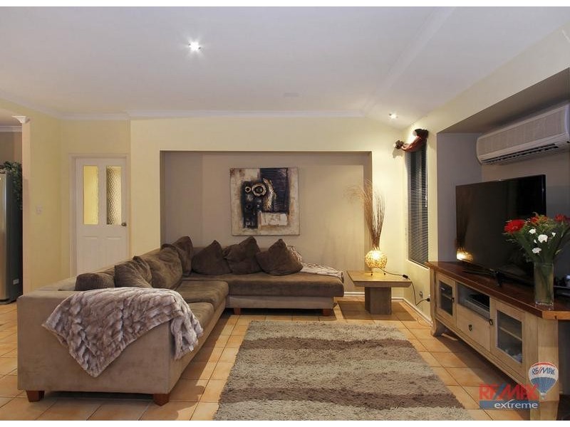 17 Bradman Drive, Butler WA 6036