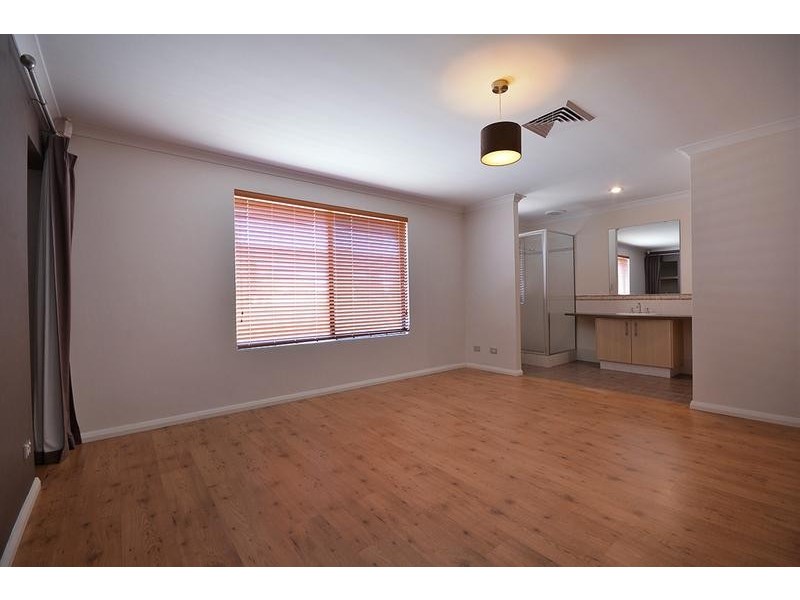 73 Wattle Mews, Hocking WA 6065