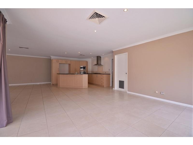 73 Wattle Mews, Hocking WA 6065