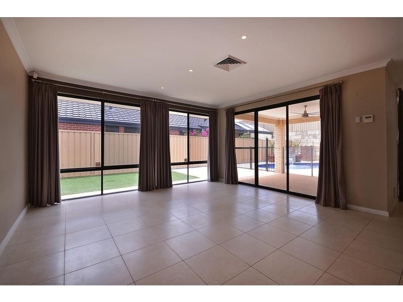 73 Wattle Mews, Hocking WA 6065