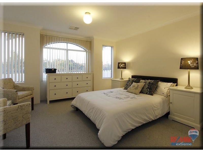 33 Thurleigh Approach, Butler WA 6036