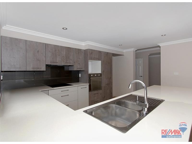 17 Seaside Ave*, Yanchep WA 6035