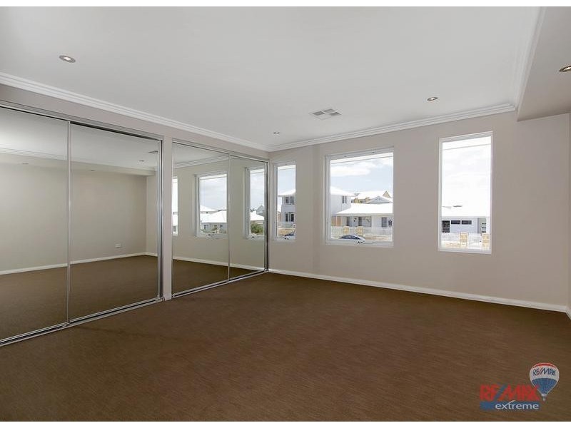 17 Seaside Ave*, Yanchep WA 6035