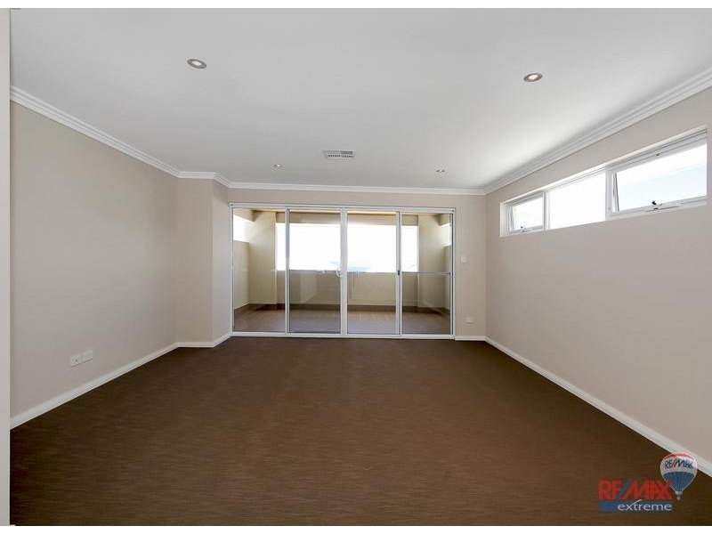 17 Seaside Ave*, Yanchep WA 6035